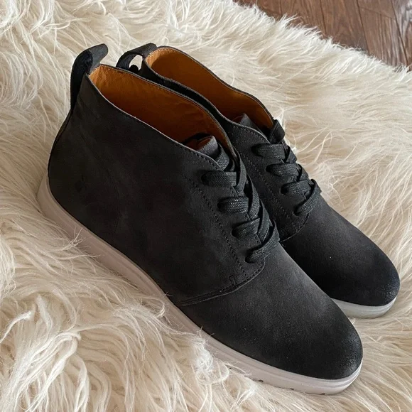 FRYE Connor Chukka silky Suede bluestone Men's Shoes